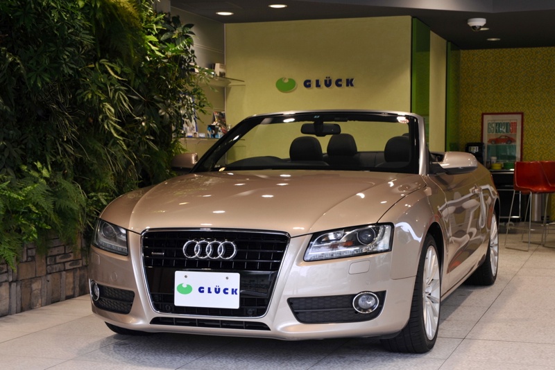 アウディ A5 カブリオレ 3.2FSI quattro AudiMMI アドバンスド