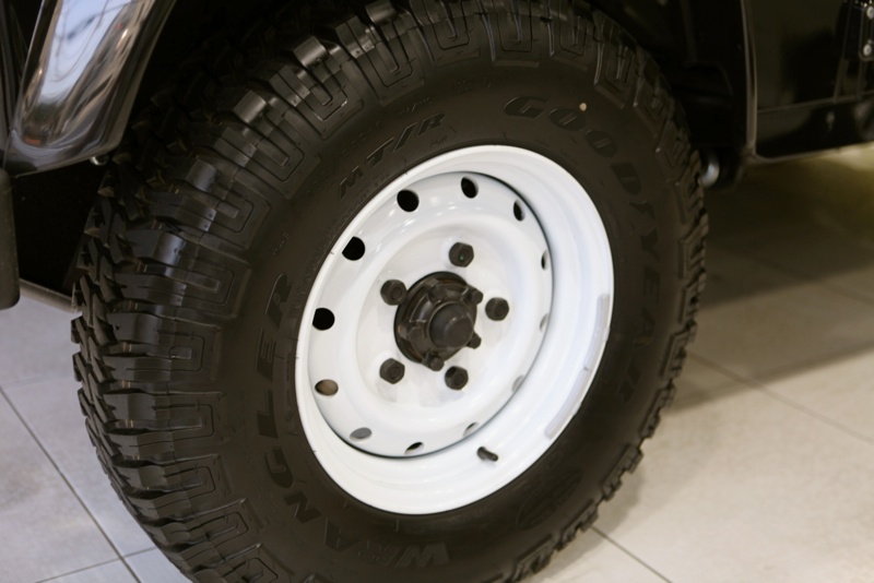 ランドローバー ディフェンダー 90Pick Up(XS) Final Edition 中古車