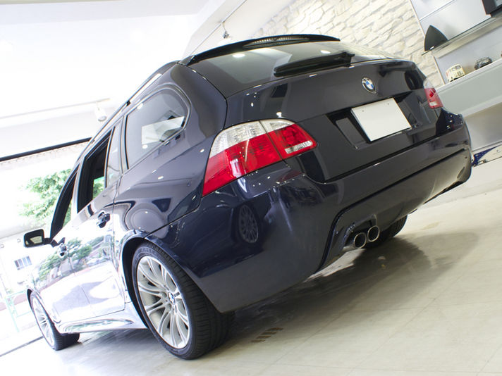 BMW純正　1/18 5シリーズ　ツーリング　E61 ブラック BMW純正 1/18 5シリーズ ツーリング E61 ブラック BMW 5シリーズ