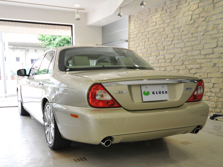 ジャガー XJ 4.2 EXECUTIVE ウィンターゴールド 中古車 情報